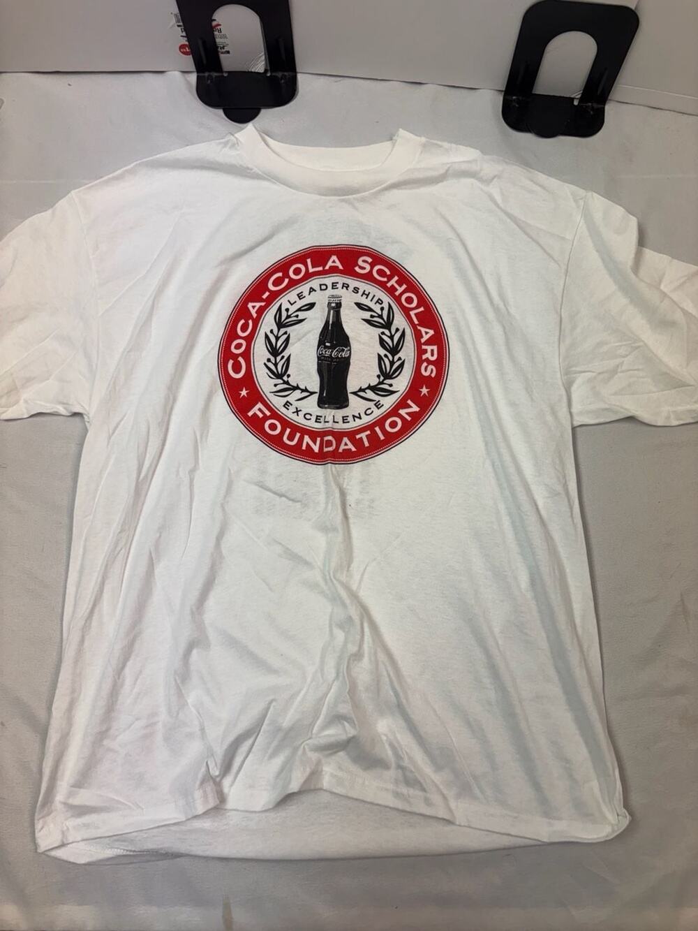 Vintage Coca-Cola Scholars Foundation T-Shirt Adult XL White Graphic Tee